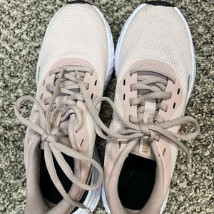 Women's Nike sneakers